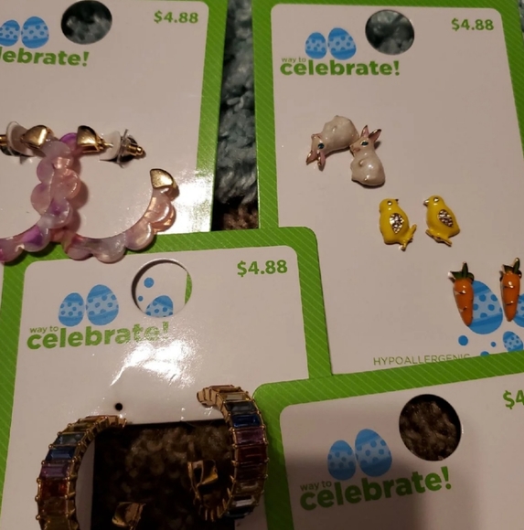 Bundle of spring/ easter dress up earrings - Picture 4 of 7